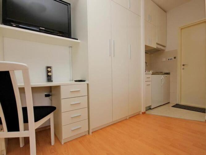 Apartment Charming Arena - One Bedroom Apartment With Terrace And Sea View 두브로브니크 외부 사진